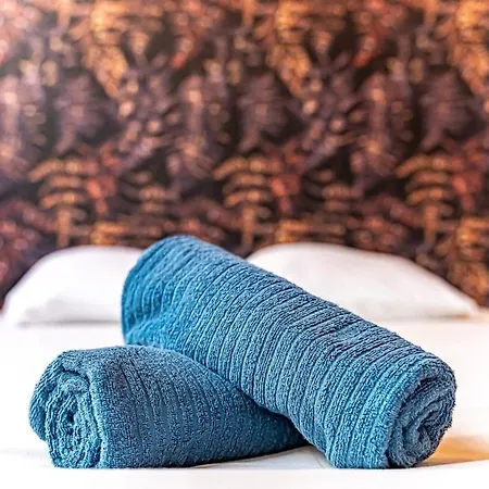 La Maison Charpennes-appartement Fougere 6 Pers *